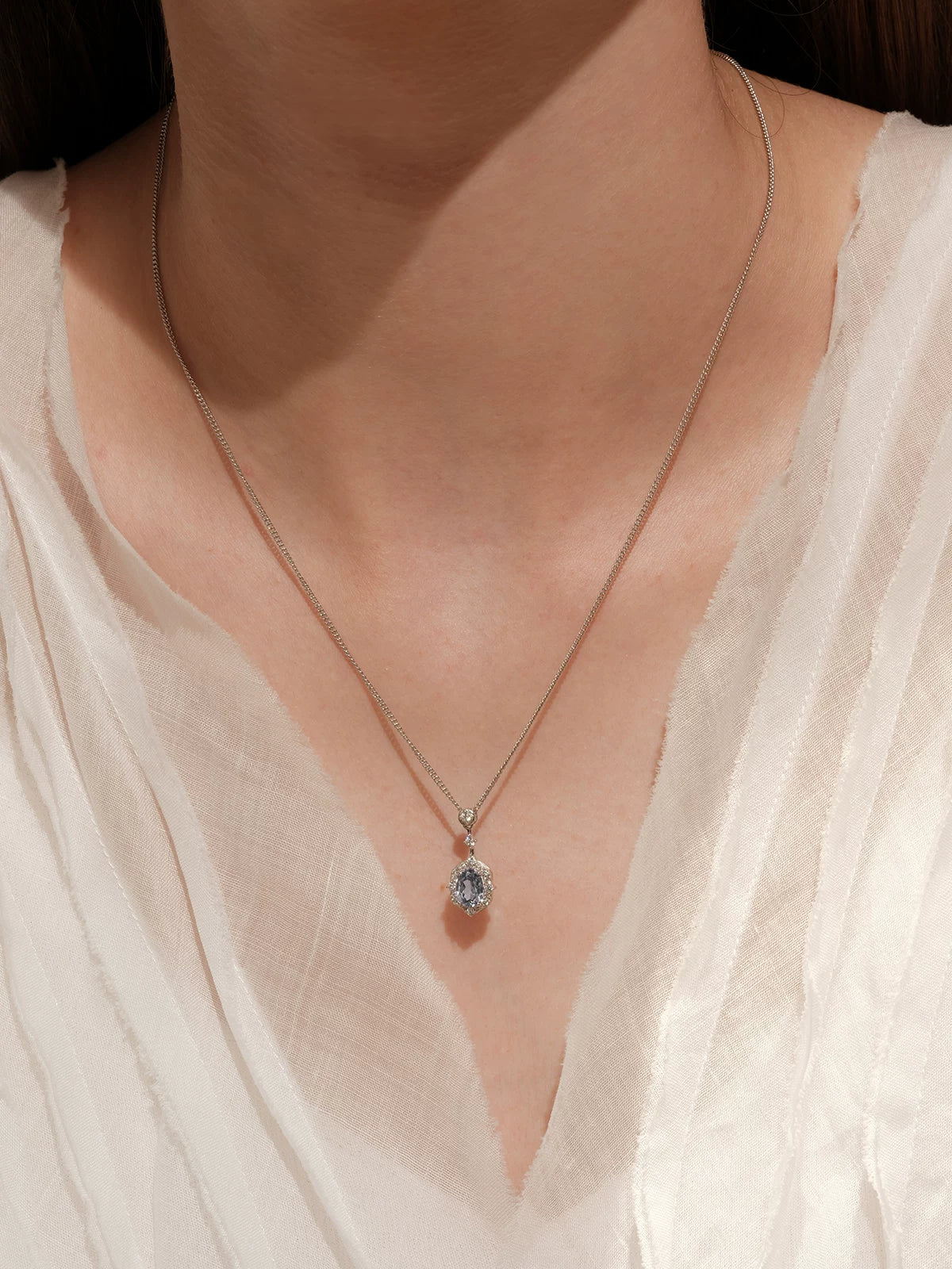 Sanswood Morigo "Sissi Sisi" Cultivated Alexander Gemstone Necklace Blue And Purple Color Changing Sweater Chain
