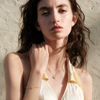 Sanswood Sengo'S "Lost In The Valley Of Spring" Guilloché Four-Leaf Clover Hand Jewelry For Women, A Light And Luxurious Retro Look With Hollowed-Out Hand Ornaments.